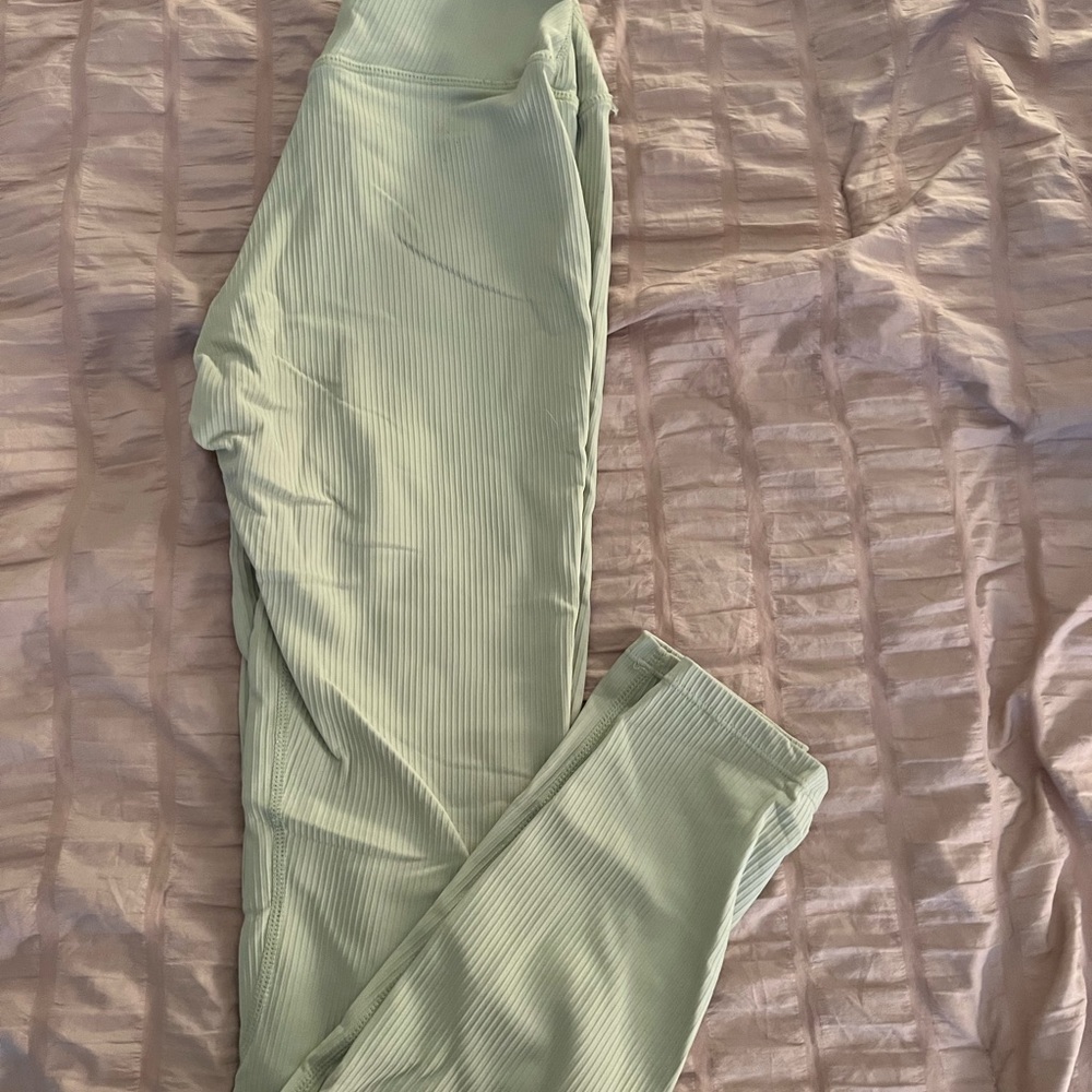 Crop Shop Ribbed Set - Picture 3 of 5